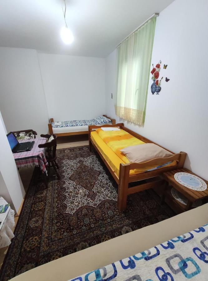 Гостевой дом Privatni Smjestaj "Mratinje" Плужине Экстерьер фото